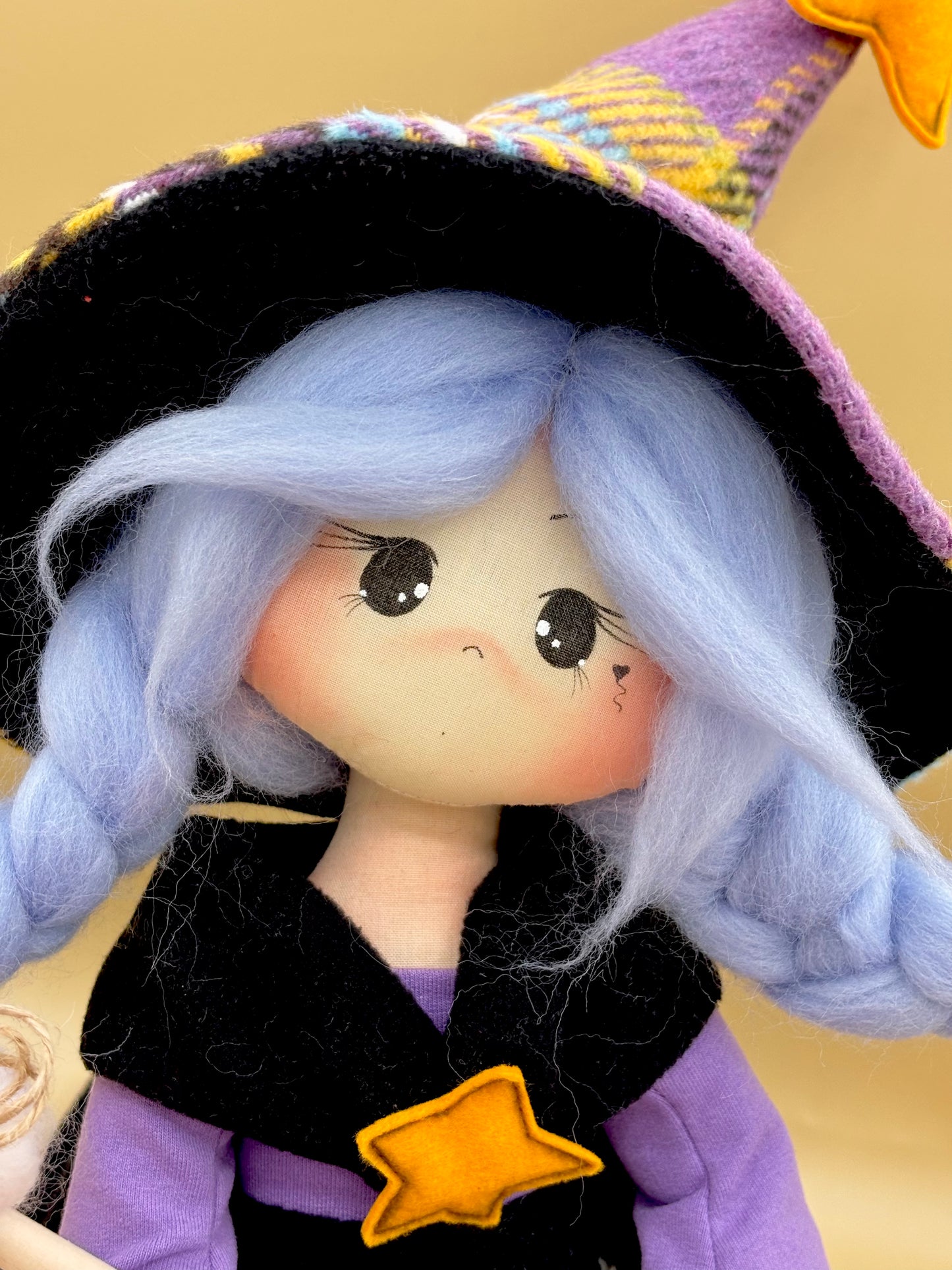 Strega comanda color color - cartamodello facile da realizzare - pdf - download instantaneo