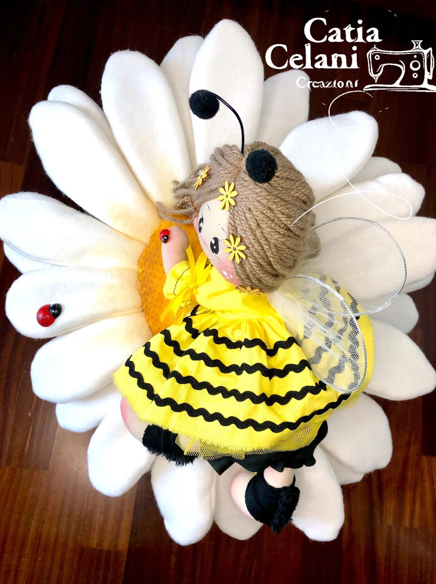 "BeeDoll on Daisy" doll sewing pattern: bee, daisy, instant pdf download